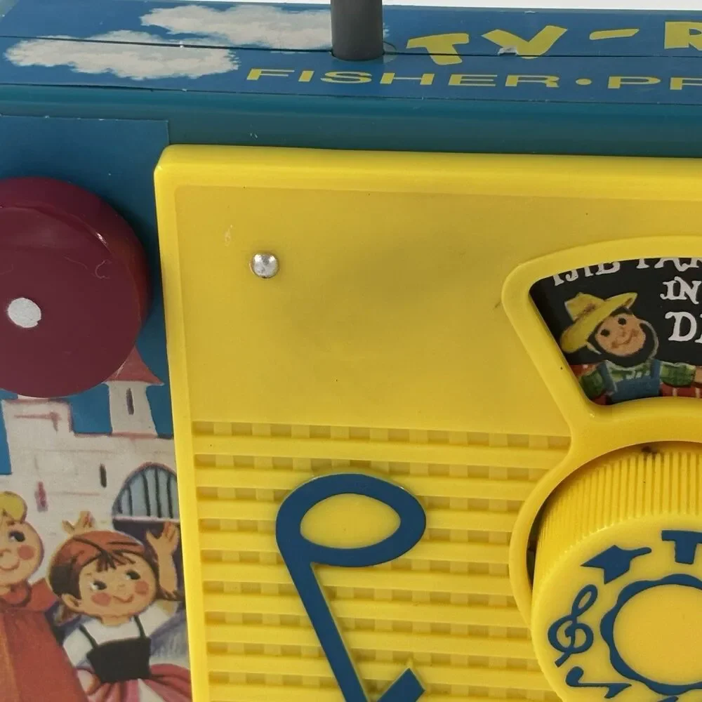 Fisher-Price Vintage TV Radio Wind Up Toy Farmer in the Dell Tested Works Retro